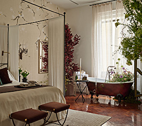 CLASSIC LINES, DECORATIVE DEPTH 